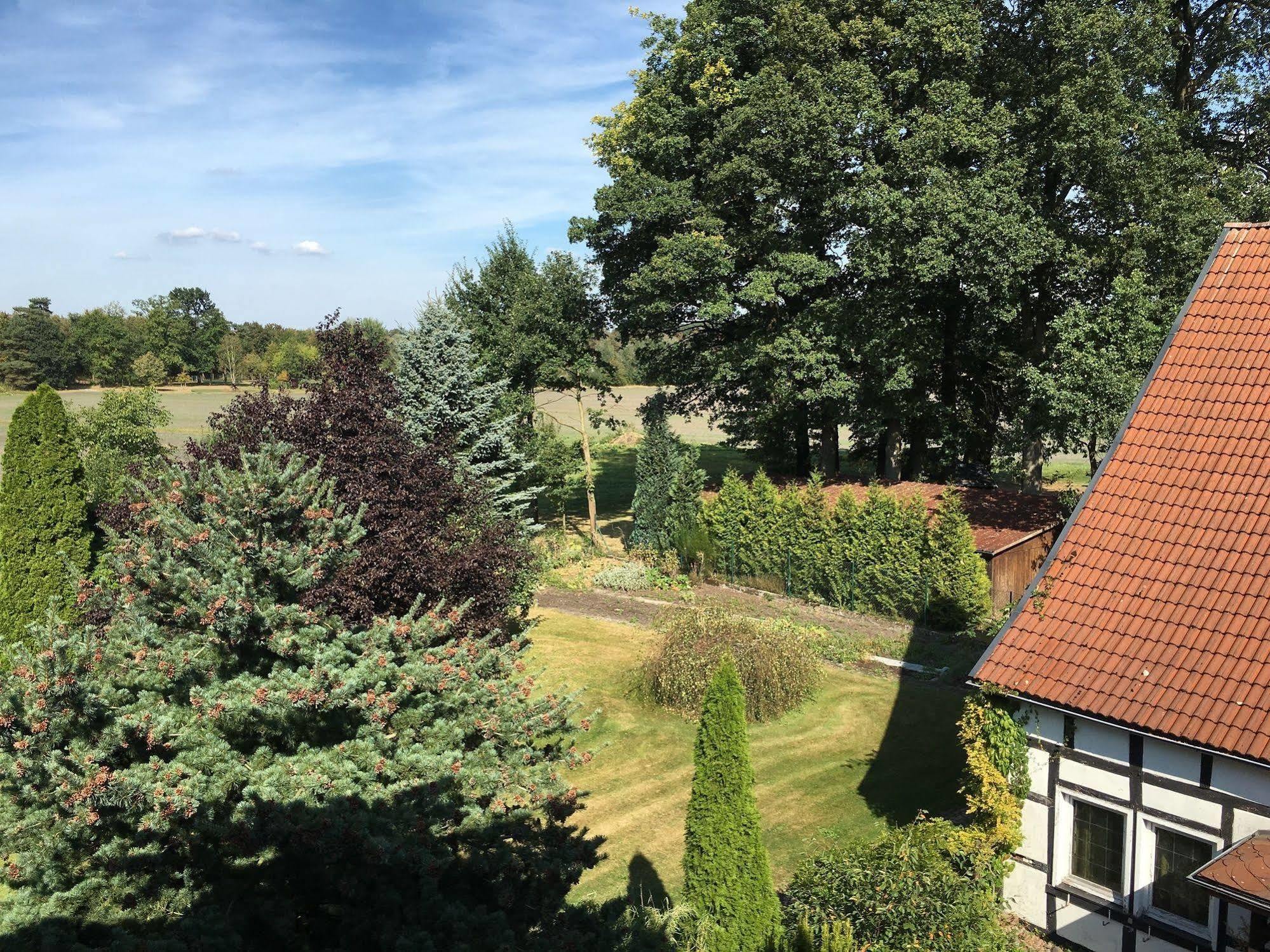 ホテル ランドハウス ゴーケ Hövelhof エクステリア 写真